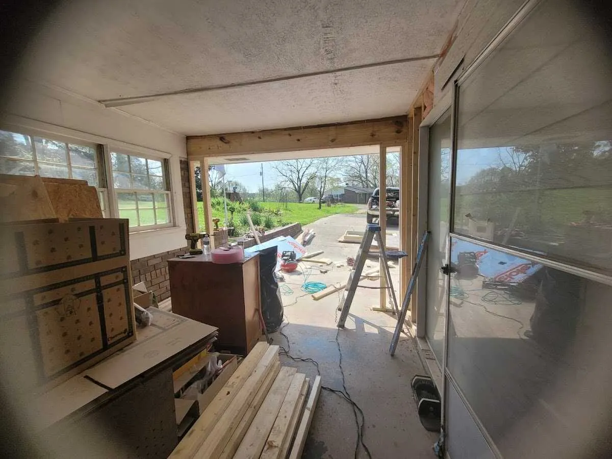 Air movers and dehumidifier for Water Mitigation Services in Black Mountain